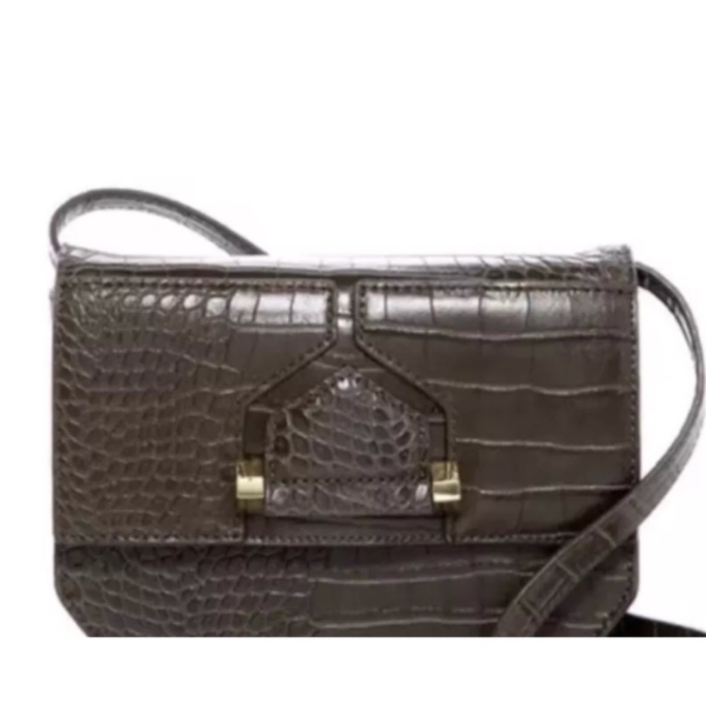 NWT Danielle Nicole Addie crossbody bag